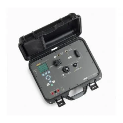 Fluke 3130-G2M Portable Pressure Calibrator
